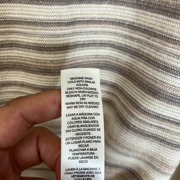 White House Black Market Cashmere Off-The-Shoulder Degrade Sweater - Picture 10 of 15